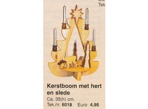 Bouwtekening kerstboom met hert en slede